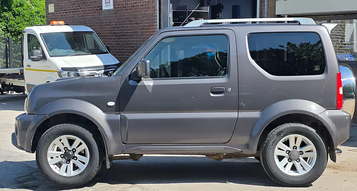 Used 2014 Suzuki Jimny SZ4 Grey - Interior and Exterior details 5