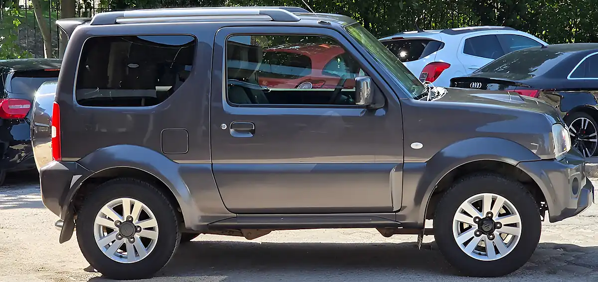 Used 2014 Suzuki Jimny SZ4 Grey - Interior and Exterior details 7