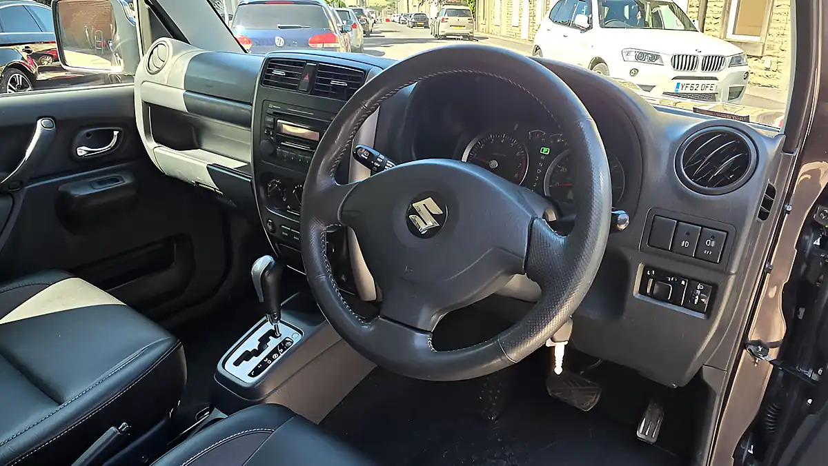 Used 2014 Suzuki Jimny SZ4 Grey - Interior and Exterior details 19