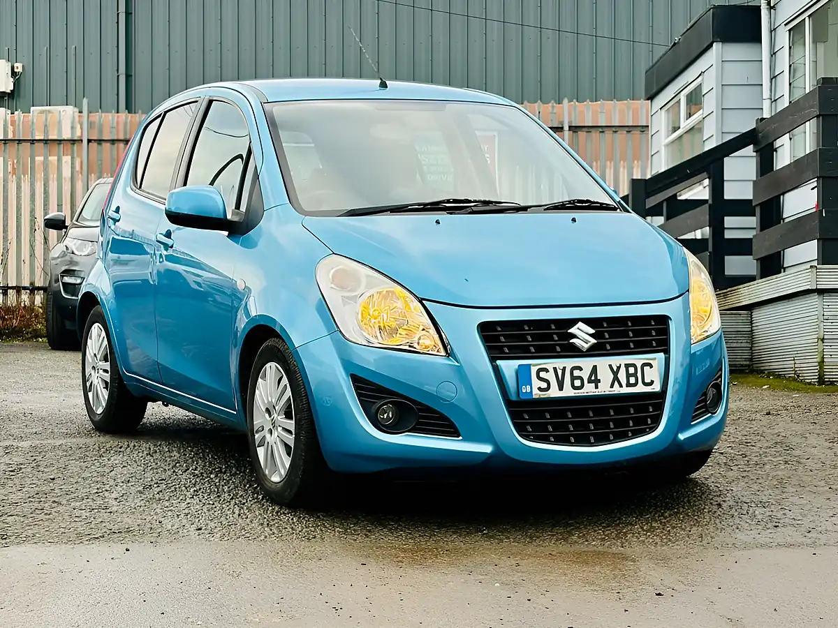 Used 2014 Suzuki Splash SZ4 Blue - Front View