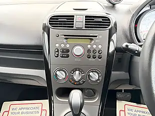 Used 2014 Suzuki Splash SZ4 Blue - Interior and Exterior details 8