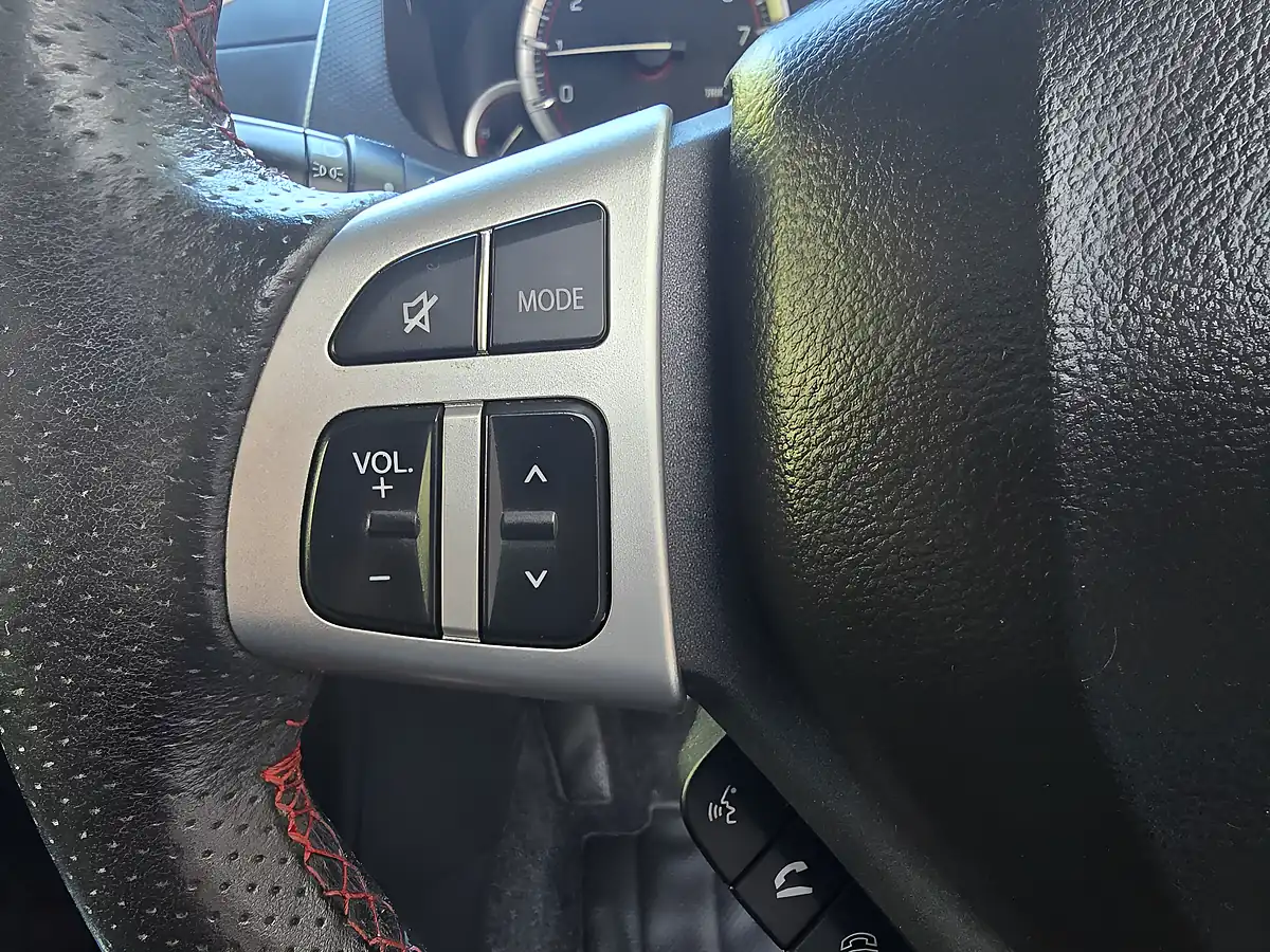 Used 2014 Suzuki Swift Sport Black - Interior and Exterior details 17