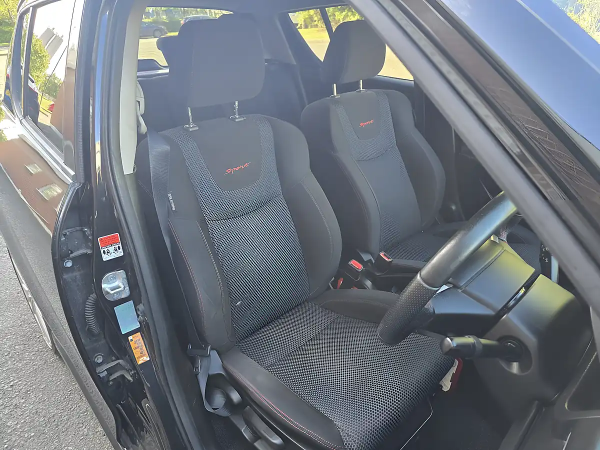 Used 2014 Suzuki Swift Sport Black - Interior and Exterior details 4