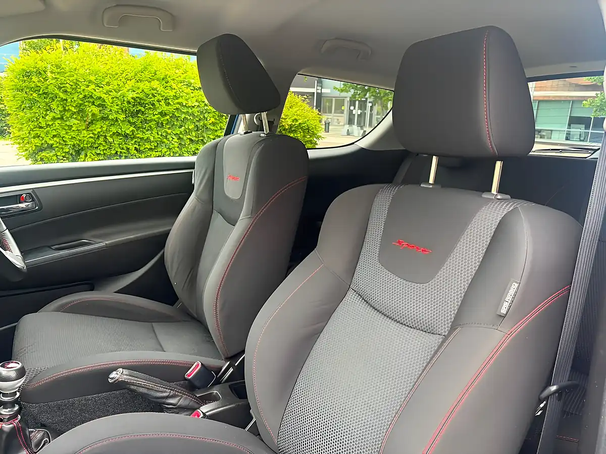 Used 2014 Suzuki Swift Sport Blue - Interior and Exterior details 17