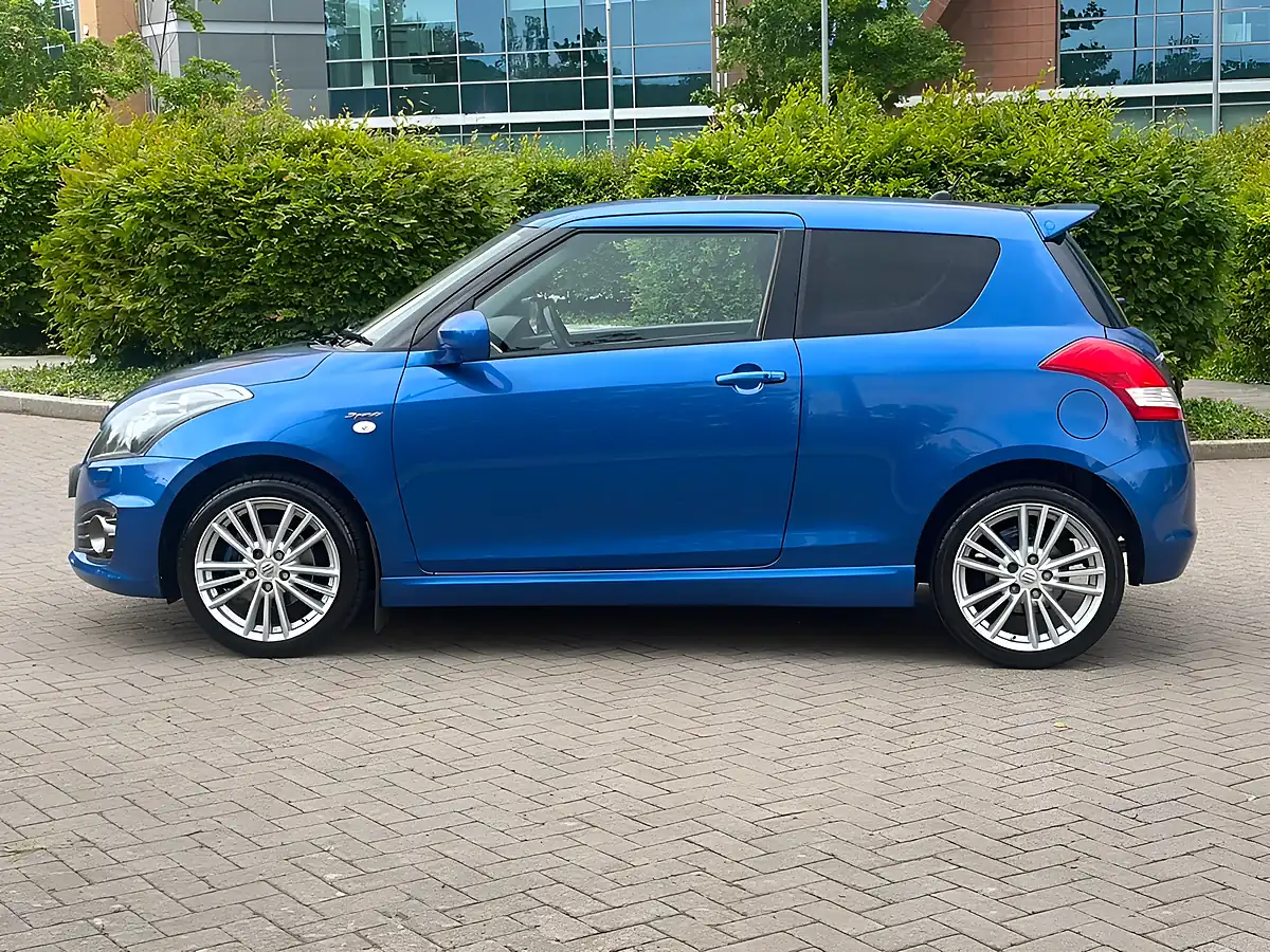 Used 2014 Suzuki Swift Sport Blue - Interior and Exterior details 8