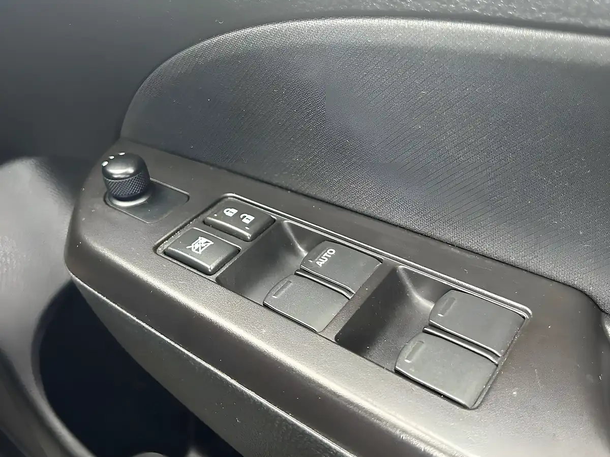 Used 2014 Suzuki Swift SZ4 Black - Interior and Exterior details 11