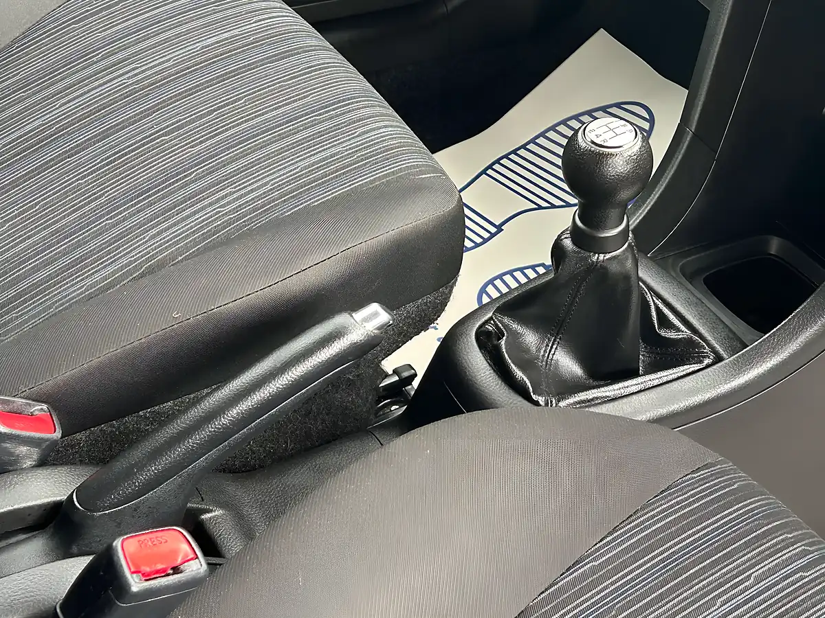 Used 2014 Suzuki Swift SZ4 Black - Interior and Exterior details 17
