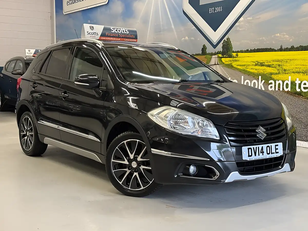 Used 2014 Suzuki Sx4 S-Cross Sz-T Black - Front View