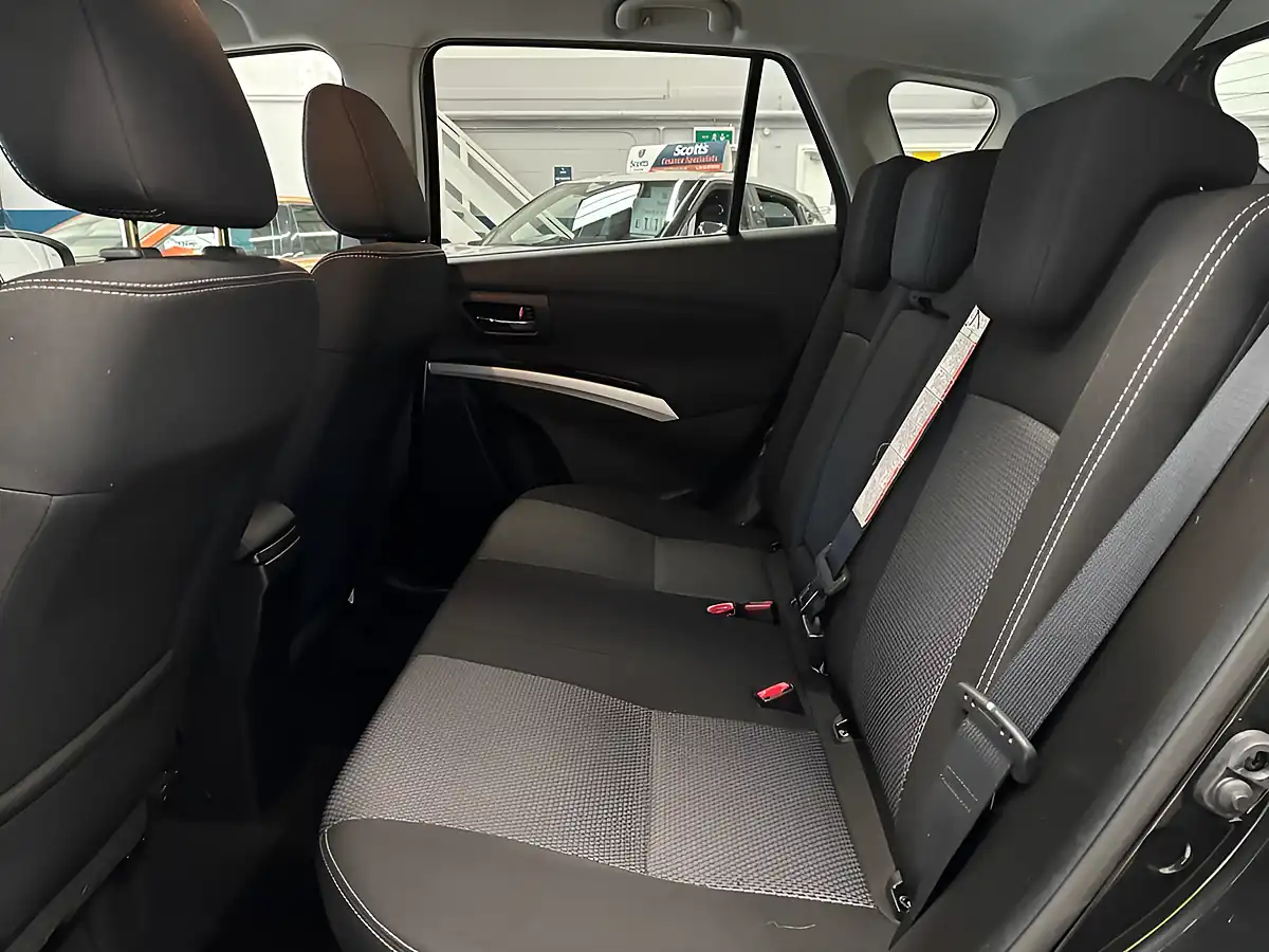 Used 2014 Suzuki Sx4 S-Cross Sz-T Black - Interior and Exterior details 20