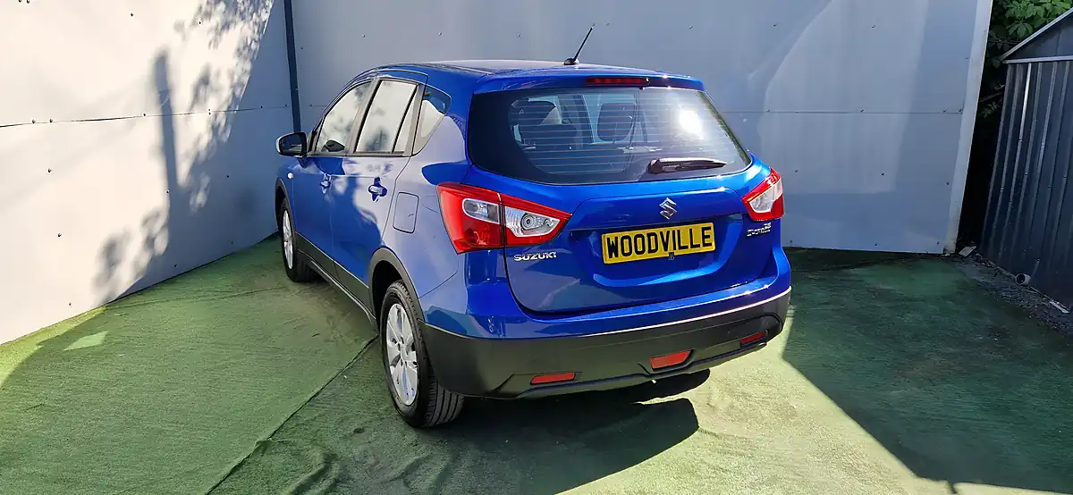 Used 2014 Suzuki Sx4 S-Cross Sz3 Blue - Interior and Exterior details 10