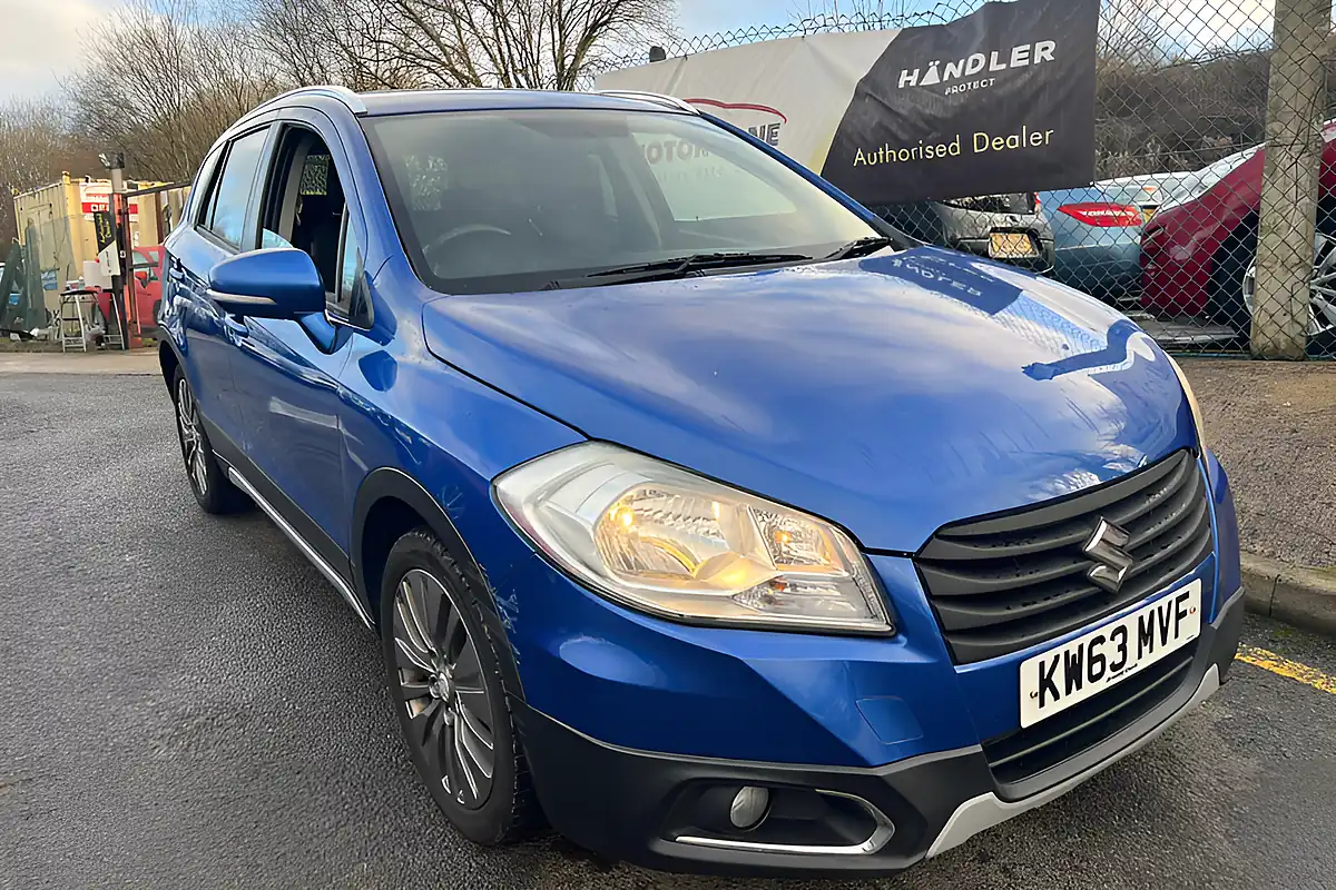 Used 2014 Suzuki SX4 S-Cross SZ4 Blue - Front View
