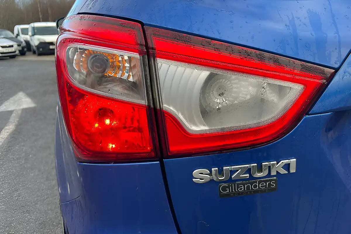 Used 2014 Suzuki SX4 S-Cross SZ4 Blue - Interior and Exterior details 14