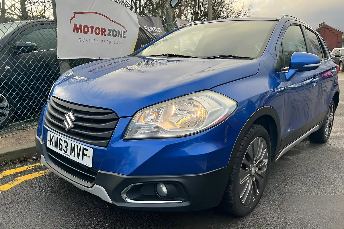 Used 2014 Suzuki SX4 S-Cross SZ4 Blue - Interior and Exterior details 3