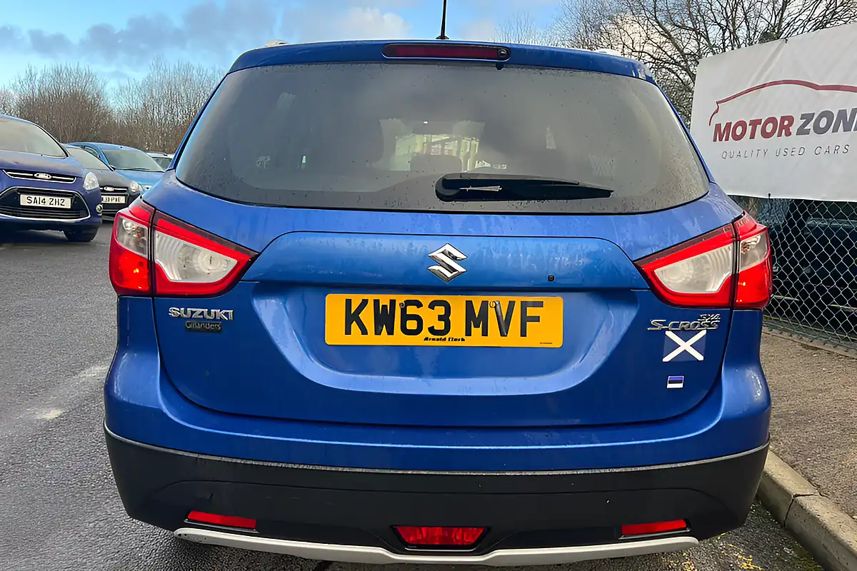 Used 2014 Suzuki SX4 S-Cross SZ4 Blue - Interior and Exterior details 6