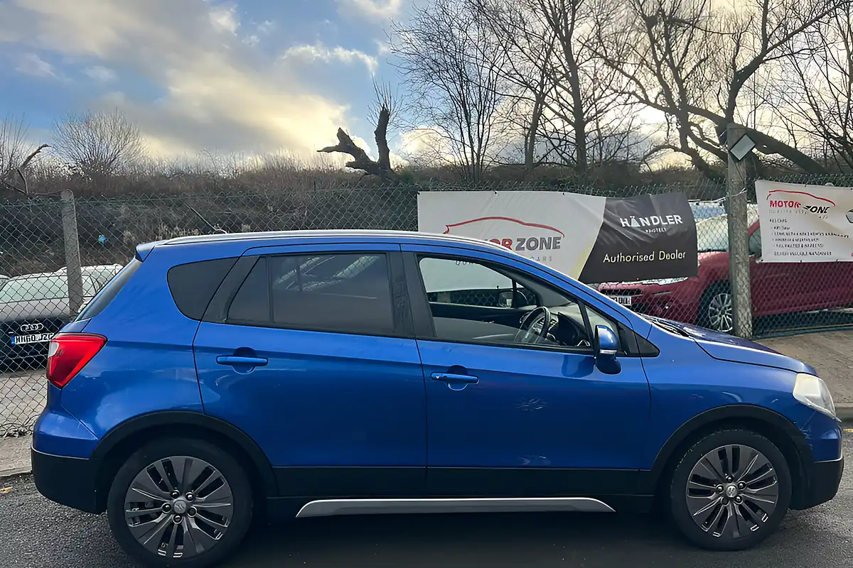 Used 2014 Suzuki SX4 S-Cross SZ4 Blue - Interior and Exterior details 7