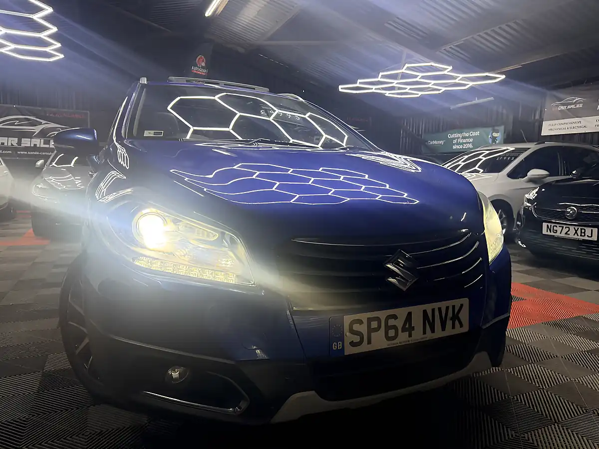Used 2014 Suzuki SX4 S-Cross SZ5 Blue - Front View