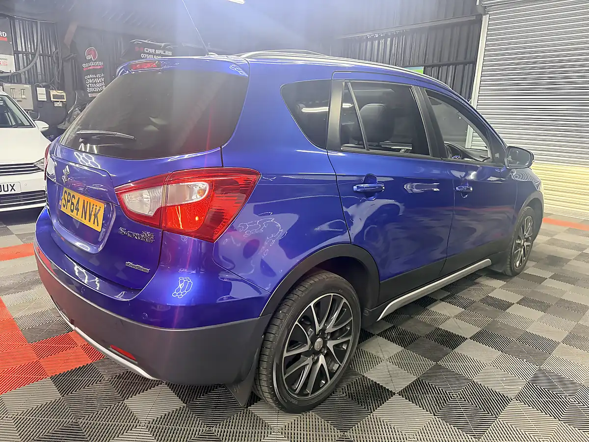 Used 2014 Suzuki SX4 S-Cross SZ5 Blue - Interior and Exterior details 10