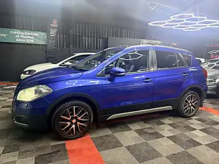 Used 2014 Suzuki SX4 S-Cross SZ5 Blue - Interior and Exterior details 11
