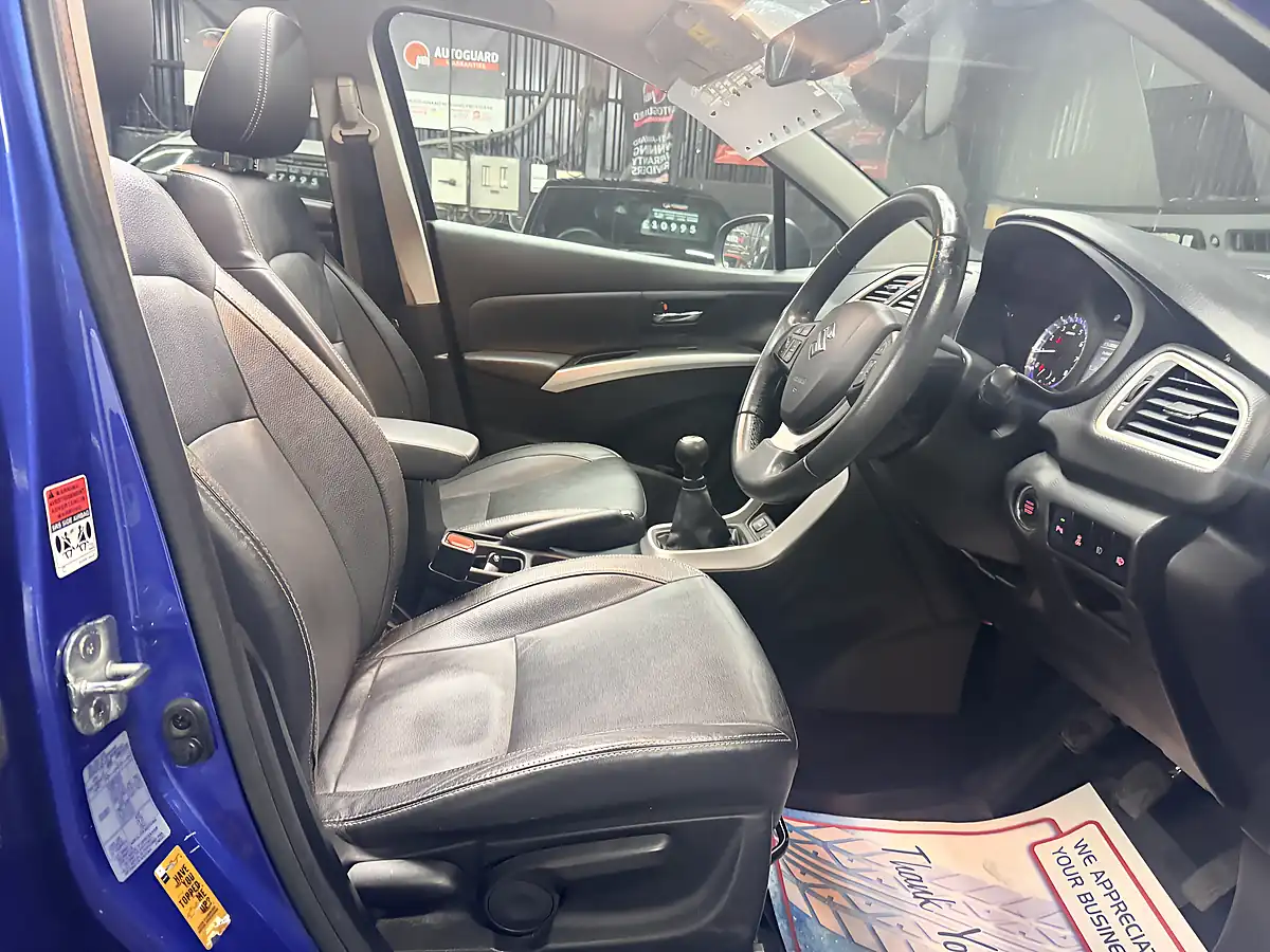 Used 2014 Suzuki SX4 S-Cross SZ5 Blue - Interior and Exterior details 14