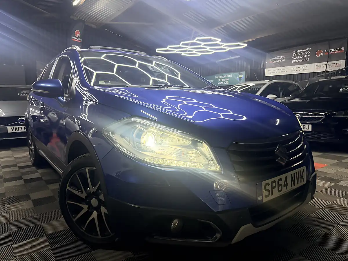 Used 2014 Suzuki SX4 S-Cross SZ5 Blue - Interior and Exterior details 2