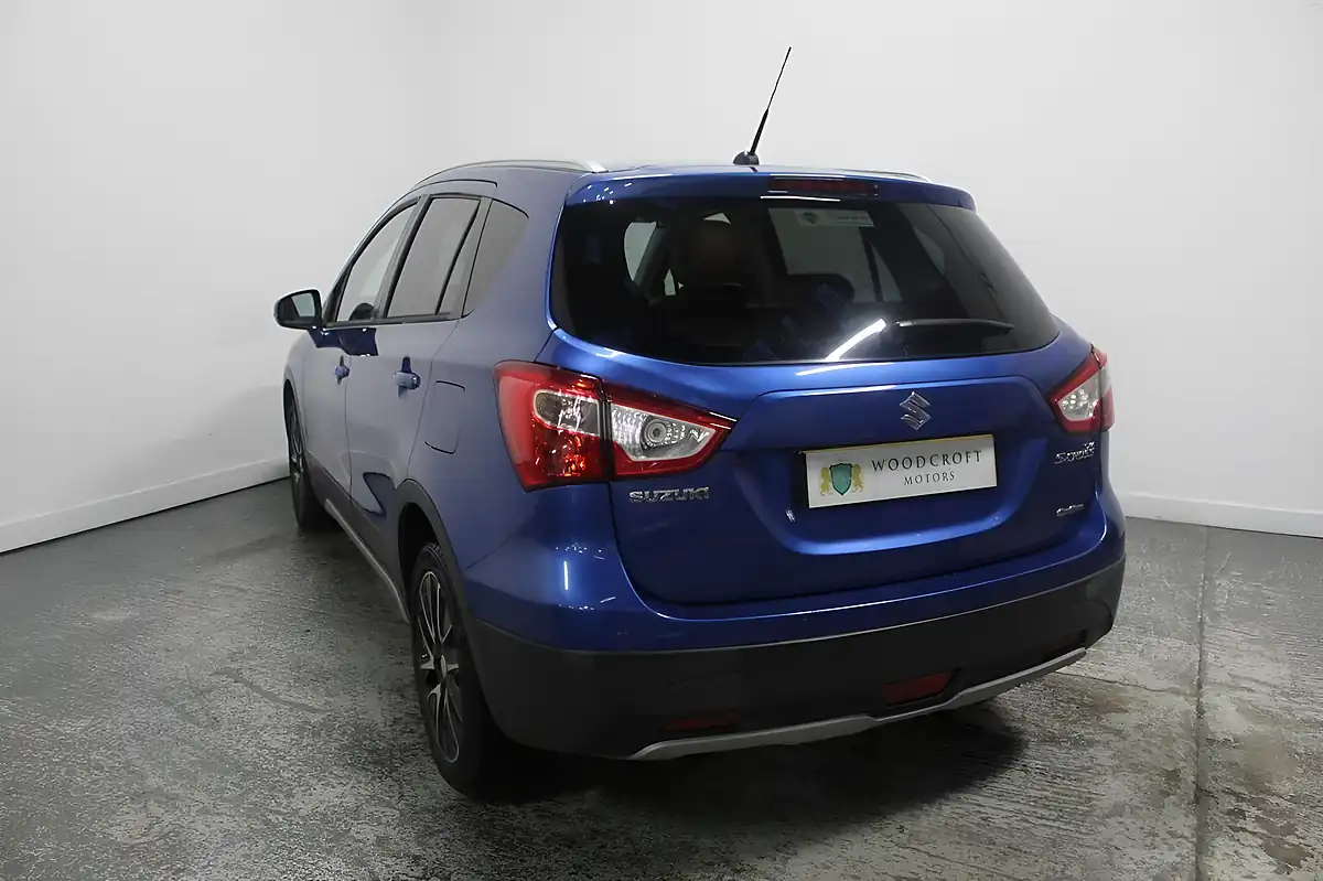 Used 2014 Suzuki SX4 S-Cross SZ5 Blue - Interior and Exterior details 4