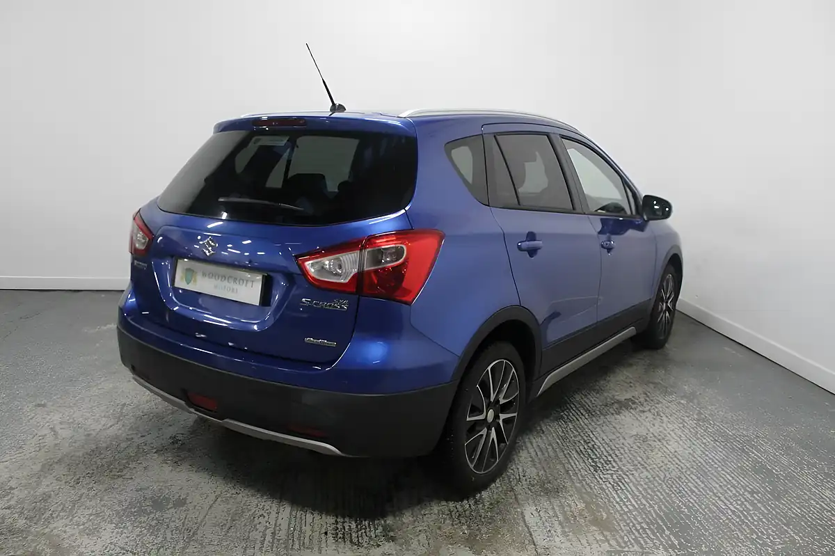 Used 2014 Suzuki SX4 S-Cross SZ5 Blue - Interior and Exterior details 5