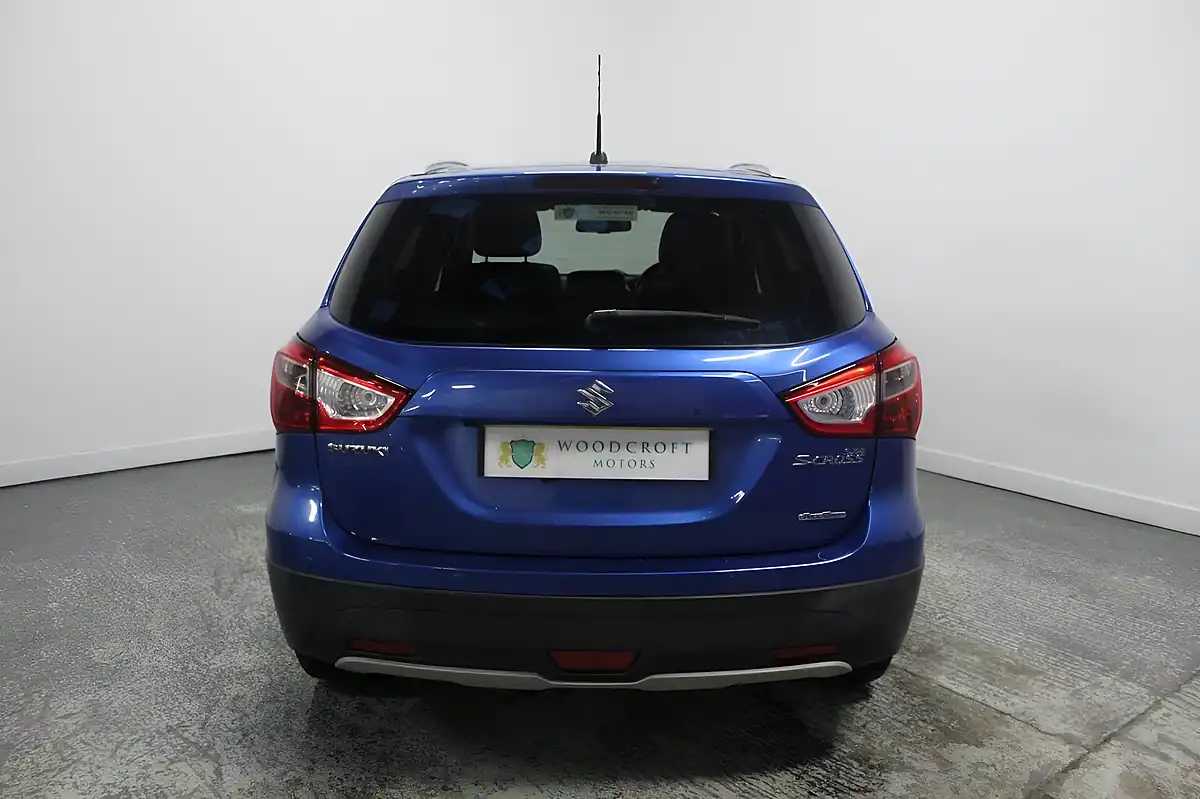 Used 2014 Suzuki SX4 S-Cross SZ5 Blue - Interior and Exterior details 9