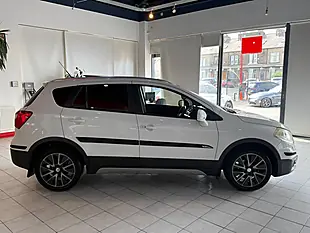 Used 2014 Suzuki SX4 S-Cross SZ5 White - Interior and Exterior details 12