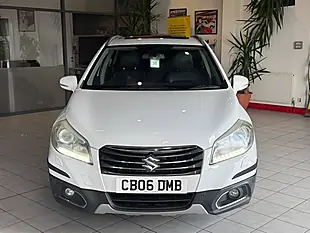 Used 2014 Suzuki SX4 S-Cross SZ5 White - Interior and Exterior details 4