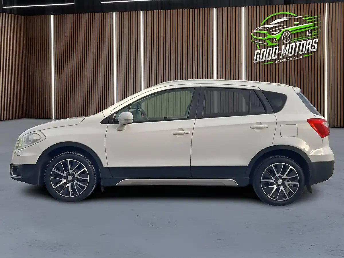 Used 2014 Suzuki Sx4 S-Cross SZ5 White - Interior and Exterior details 11