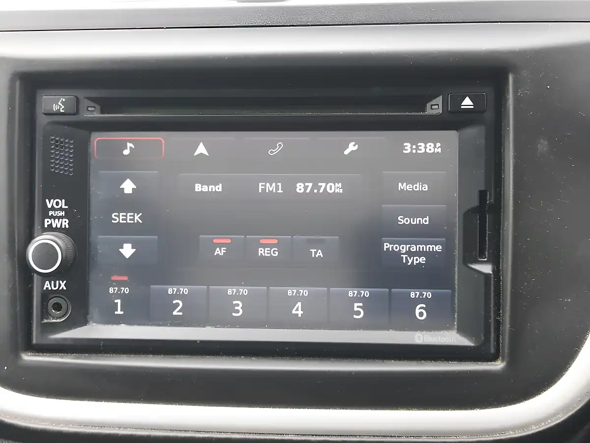 Used 2014 Suzuki Sx4 S-Cross SZ5 White - Interior and Exterior details 18