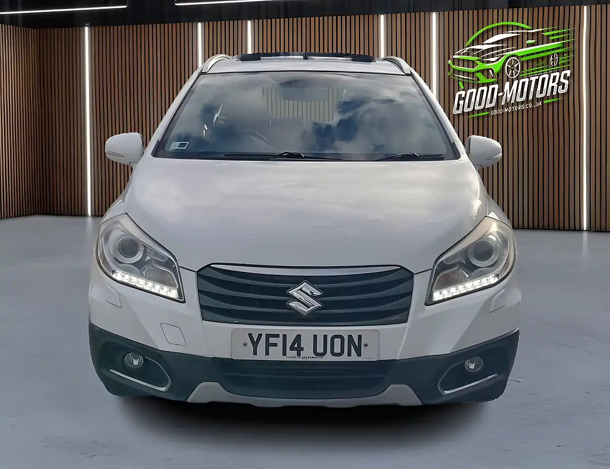 Used 2014 Suzuki Sx4 S-Cross SZ5 White - Interior and Exterior details 5