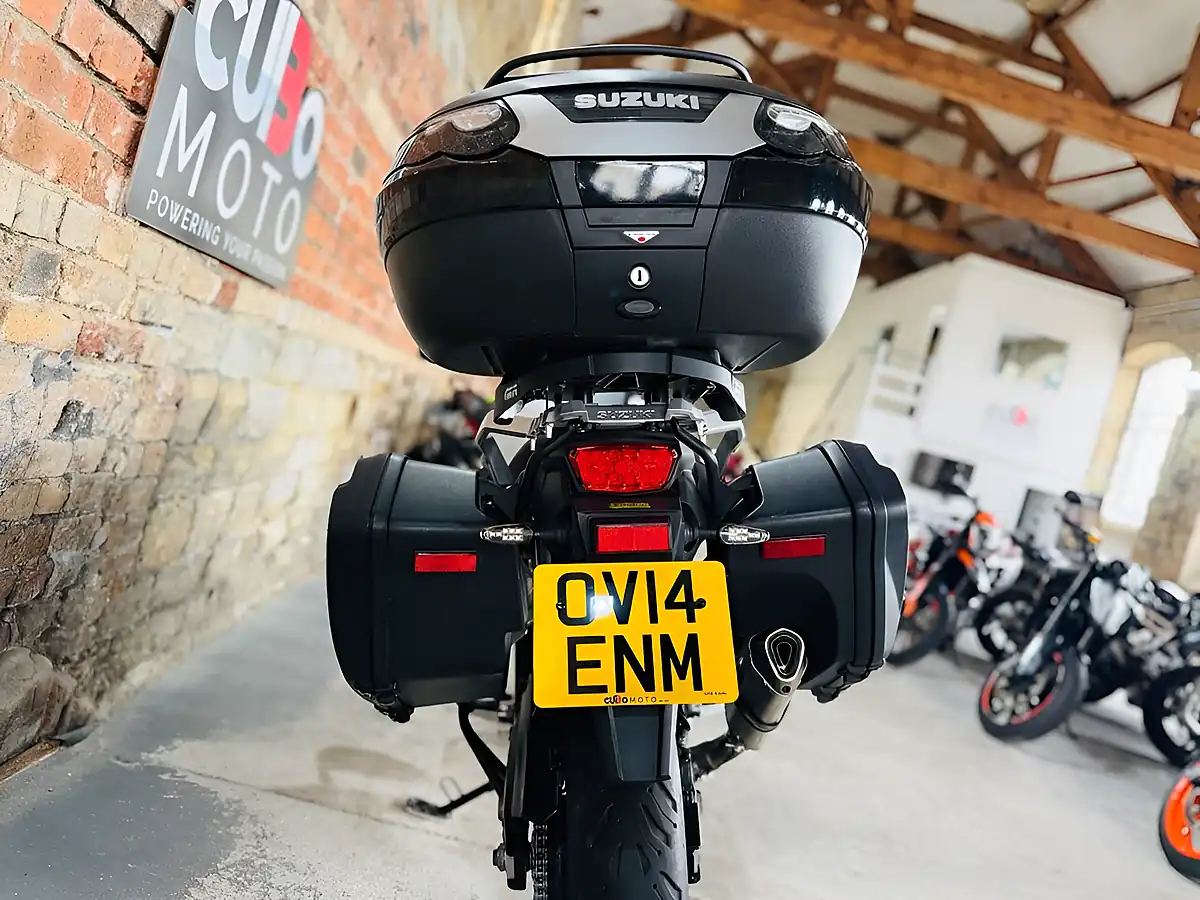 Used 2014 Suzuki V-Strom 1000 Al4 White - Interior and Exterior details 18
