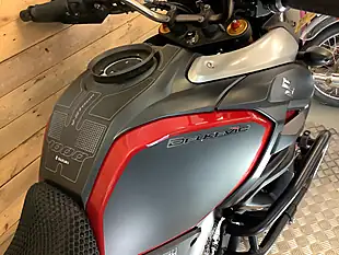 Used 2014 Suzuki V-Strom 1000 Red - Interior and Exterior details 13