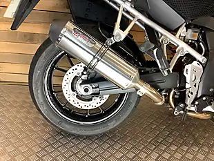 Used 2014 Suzuki V-Strom 1000 Red - Interior and Exterior details 18