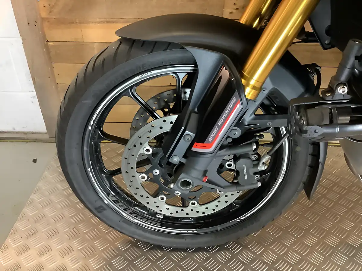 Used 2014 Suzuki V-Strom 1000 Red - Interior and Exterior details 20