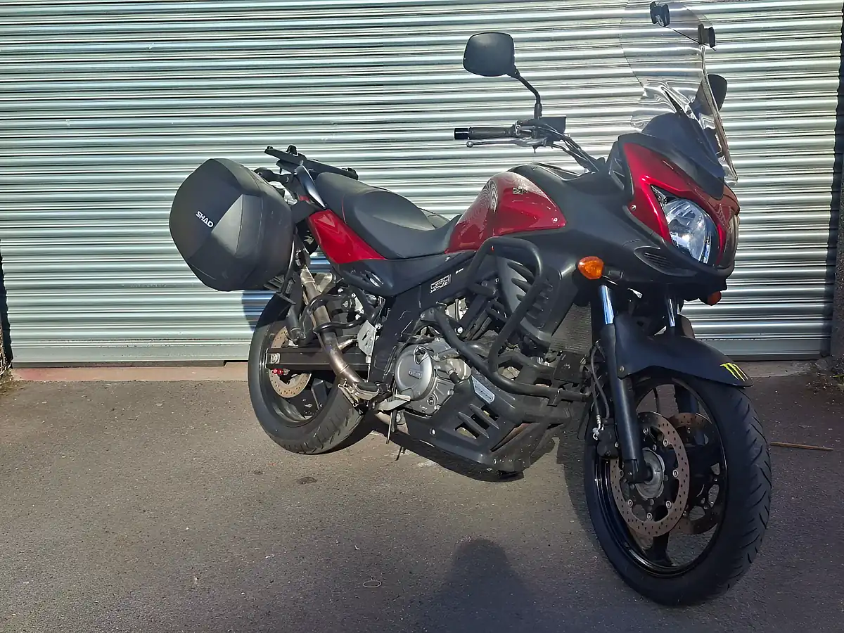 Used 2014 Suzuki V-Strom 650 Red - Front View