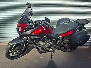 Used 2014 Suzuki V-Strom 650 Red - Interior and Exterior details 4