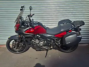 Used 2014 Suzuki V-Strom 650 Red - Interior and Exterior details 5