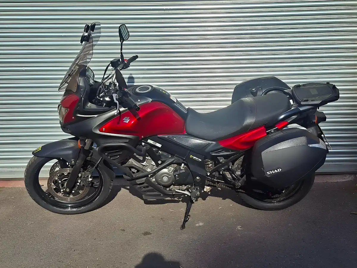 Used 2014 Suzuki V-Strom 650 Red - Interior and Exterior details 5