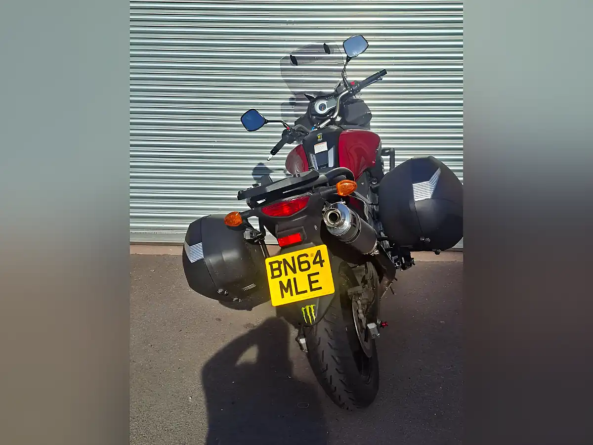 Used 2014 Suzuki V-Strom 650 Red - Interior and Exterior details 7