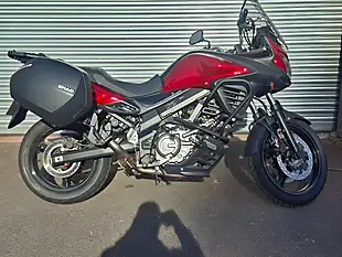 Used 2014 Suzuki V-Strom 650 Red - Interior and Exterior details 9
