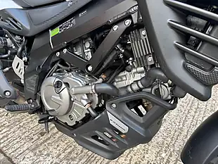 Used 2014 Suzuki V-Strom 650 White - Interior and Exterior details 7