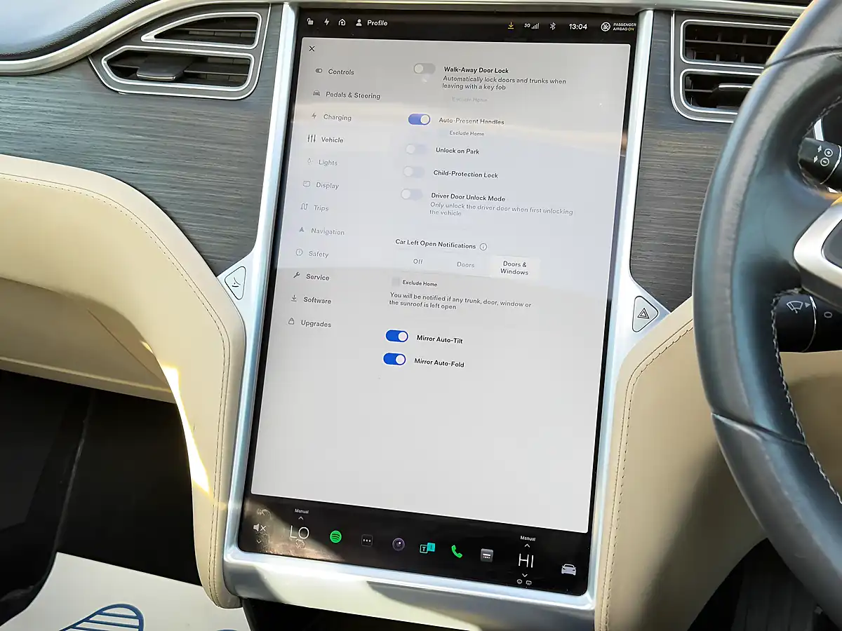 Used 2014 Tesla Model S Red - Interior and Exterior details 15