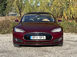 Used 2014 Tesla Model S Red - Interior and Exterior details 5