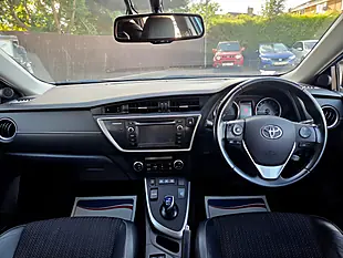 Used 2014 Toyota Auris Excel Blue - Interior and Exterior details 9