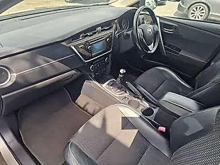 Used 2014 Toyota Auris Excel Bronze - Interior and Exterior details 16