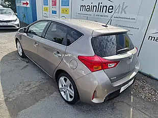 Used 2014 Toyota Auris Excel Bronze - Interior and Exterior details 5
