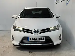 Used 2014 Toyota Auris Excel Pure White - Interior and Exterior details 2