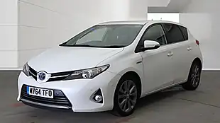 Used 2014 Toyota Auris Excel White - Interior and Exterior details 12